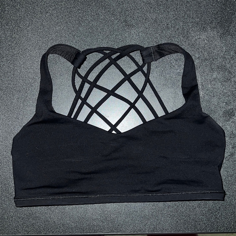 Black Lululemon Women’s Free to Be Bra